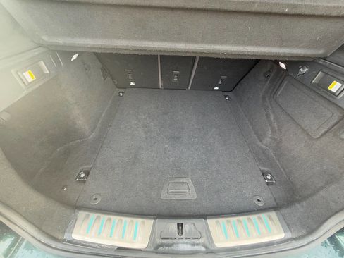 Used 2017 Jaguar F-PACE R-Sport image 14