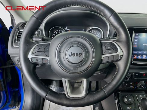 Used 2019 Jeep Compass Limited AWD/4WD image 14