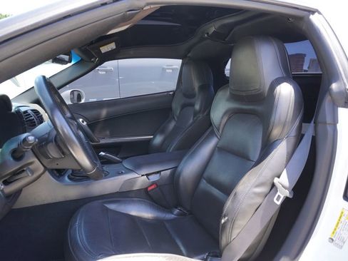 Used 2013 Chevrolet Corvette Grand Sport w/ 3LT Preferred Equipment Group RWD image 2