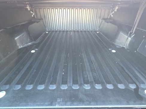 Used 2020 Toyota Tacoma SR5 RWD image 22