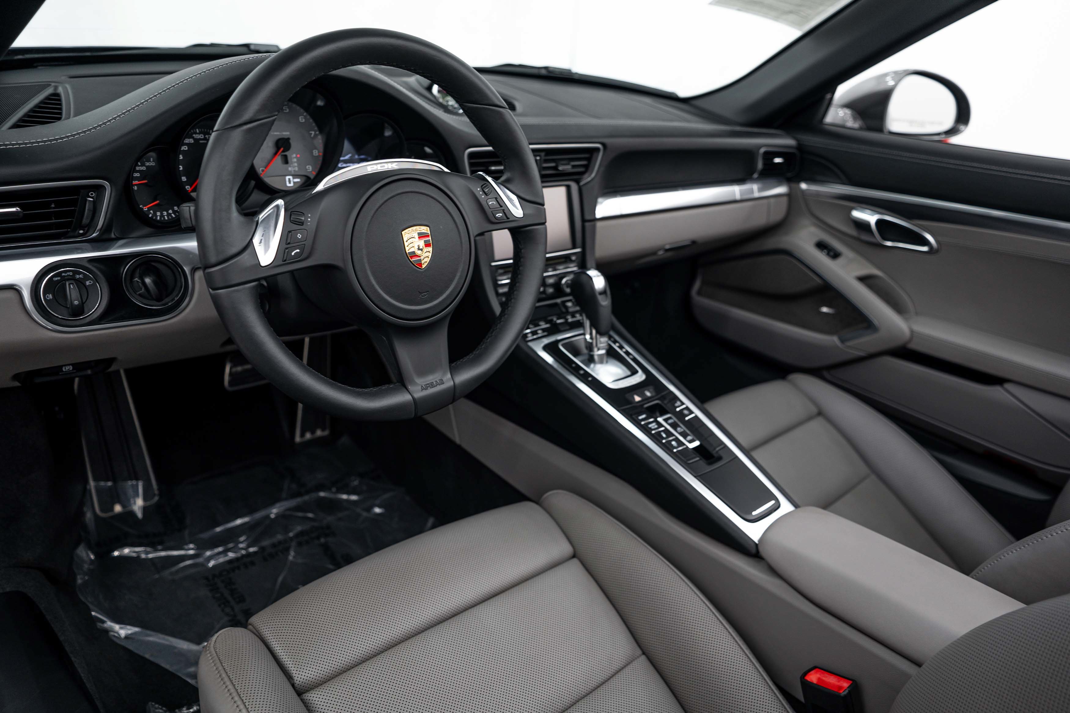 Used 2013 Porsche 911 Carrera 4S AWD/4WD image 4