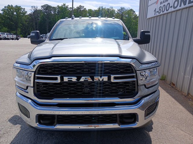 Used 2024 RAM 3500 Tradesman w/ Chrome Appearance Group AWD/4WD image 14