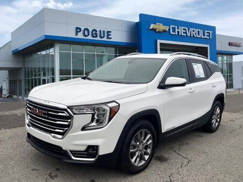 Used 2024 GMC Terrain SLT image 4