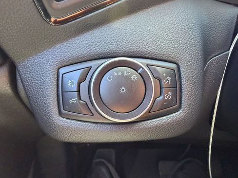 Used 2017 Ford Escape Titanium AWD/4WD image 18