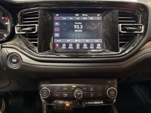 Used 2022 Dodge Durango SXT w/ Anodized Platinum Package AWD/4WD image 8