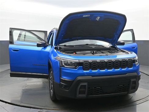 New 2026 Jeep Cherokee Laredo image 51