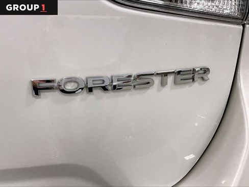 Used 2023 Subaru Forester Limited AWD/4WD image 9