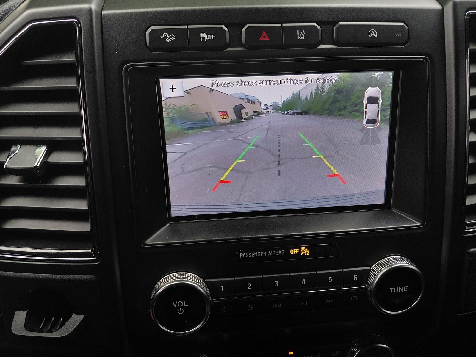 Used 2019 Ford Expedition Max Limited w/ Equipment Group 301A AWD/4WD image 9