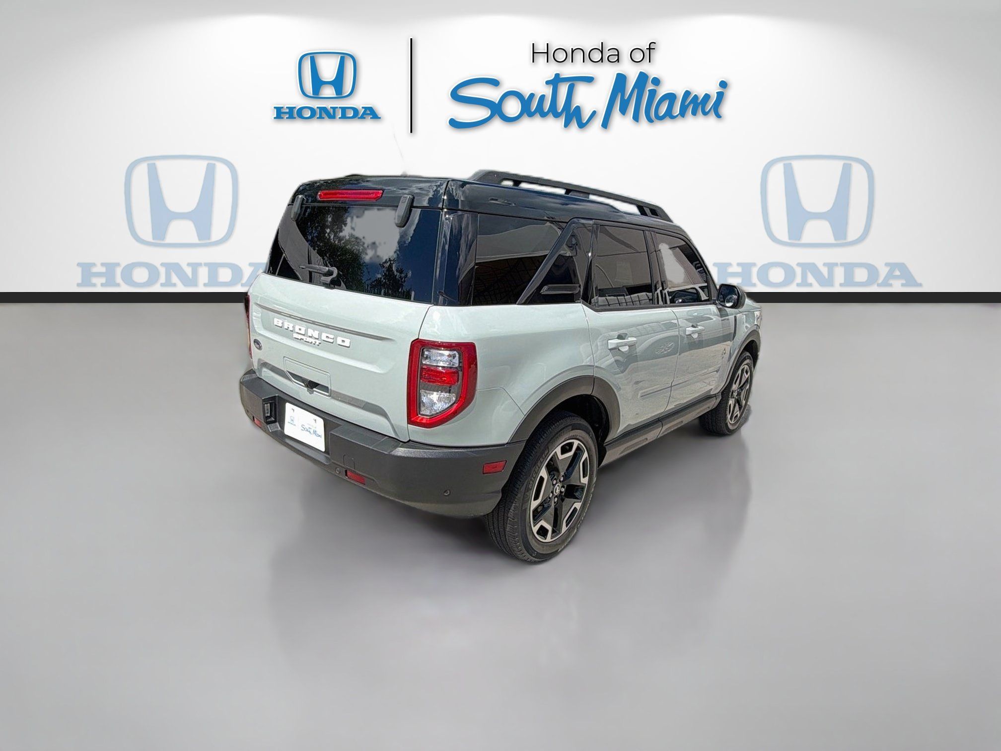 Used 2024 Ford Bronco Sport Outer Banks w/ Tech Package AWD/4WD image 7