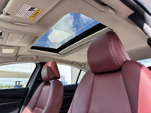 Used 2025 MAZDA MAZDA3 s image 28