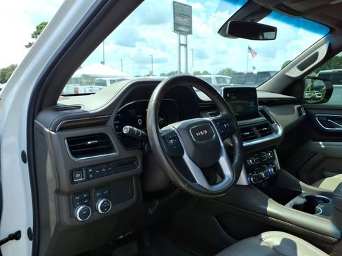 Used 2022 GMC Yukon SLE AWD/4WD image 6