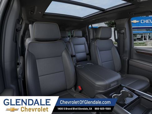 New 2026 Chevrolet Suburban Premier RWD image 16