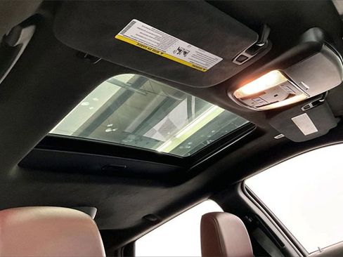 Used 2024 Dodge Durango Citadel image 17