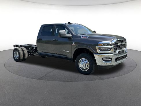 New 2026 RAM 3500 Big Horn AWD/4WD image 7