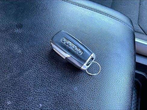 Used 2021 RAM 1500 Big Horn image 32