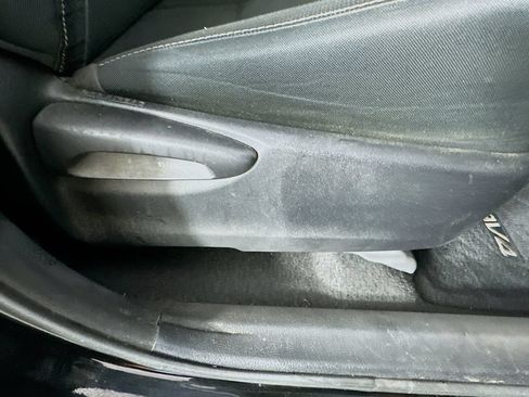 Used 2015 Toyota RAV4 XLE FWD image 23
