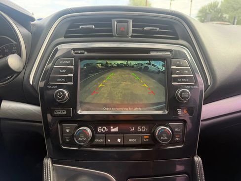 Used 2018 Nissan Maxima 3.5 SV FWD image 19
