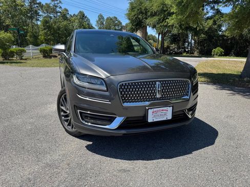 Used 2019 Lincoln Nautilus Reserve AWD/4WD image 17