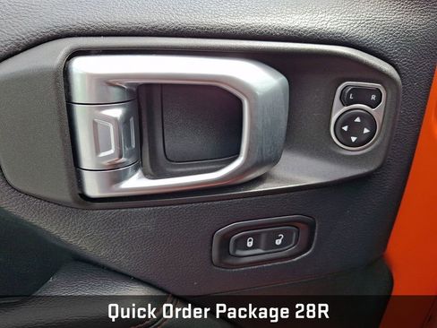 Used 2019 Jeep Wrangler Unlimited Rubicon AWD/4WD image 13