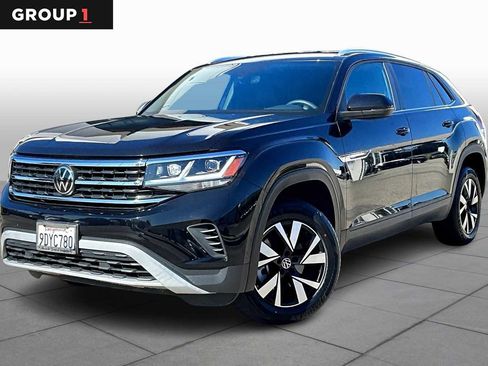 Used 2023 Volkswagen Atlas Cross Sport SE image 1