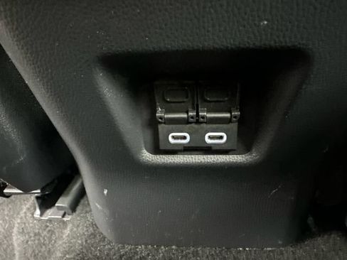 Used 2025 Toyota RAV4 XLE w/ Weather Package AWD/4WD image 19