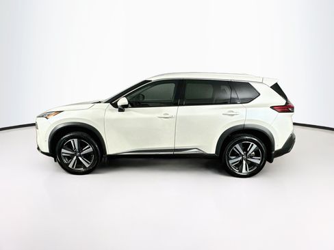Used 2023 Nissan Rogue SL w/ SL Premium Package FWD image 4