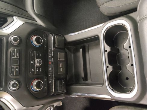 Used 2020 Chevrolet Silverado 1500 LT Trail Boss image 26