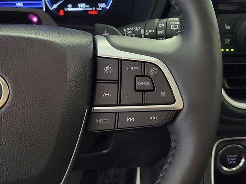 Used 2026 Toyota Grand Highlander AWD image 27