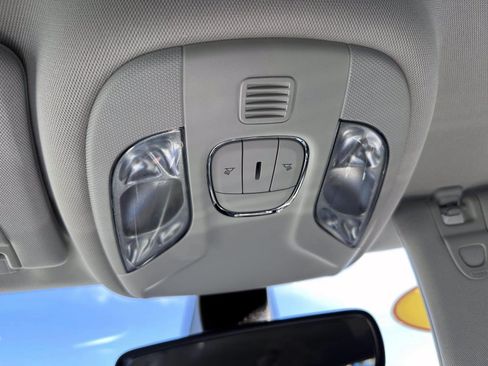 Used 2020 Jeep Compass Latitude AWD/4WD image 27