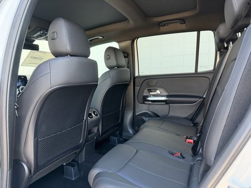 New 2026 Mercedes-Benz GLB 250 4MATIC image 30