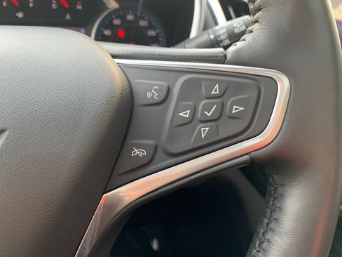 Used 2022 Chevrolet Equinox Premier image 16