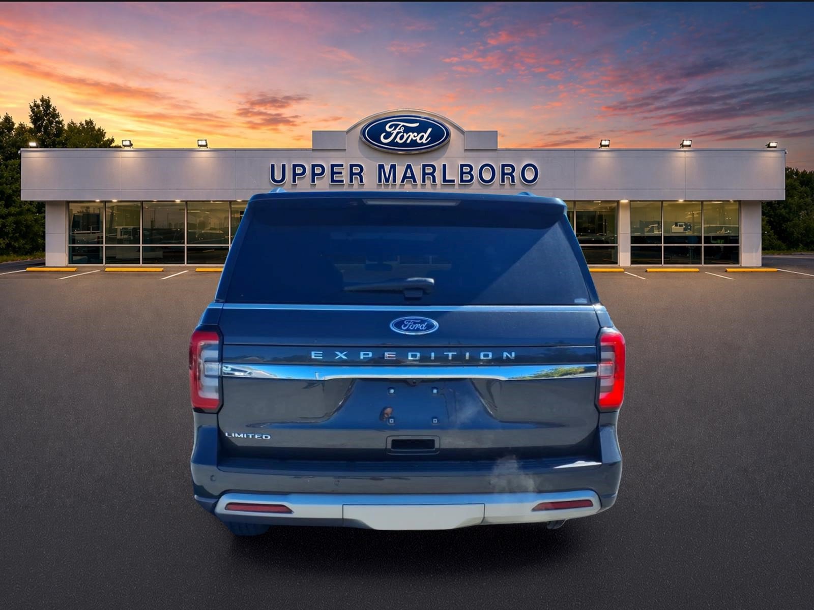 Certified 2024 Ford Expedition Limited AWD/4WD image 7