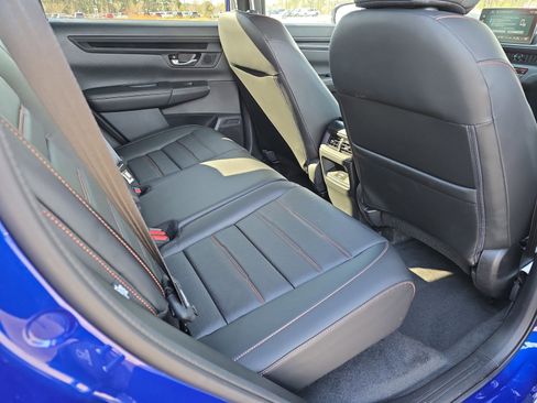 Used 2025 Honda CR-V Sport-L image 11