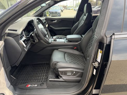 Used 2025 Audi SQ8 Prestige w/ Prestige Package AWD/4WD image 5