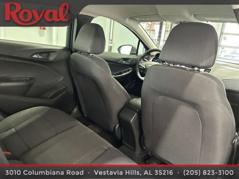 Used 2018 Chevrolet Cruze LS image 11