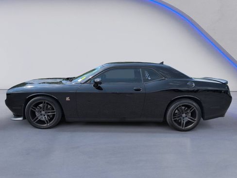 Used 2019 Dodge Challenger R/T Scat Pack RWD image 5