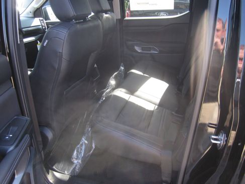 New 2025 Ford Ranger Lariat w/ Chrome Accent Package image 12