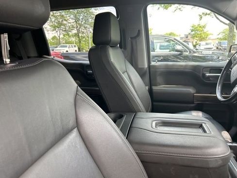 Used 2021 Chevrolet Silverado 1500 LT Trail Boss w/ Convenience Package II AWD/4WD image 6