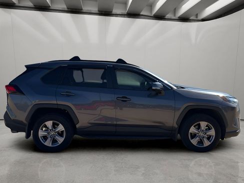 Used 2025 Toyota RAV4 XLE w/ Convenience Package image 6