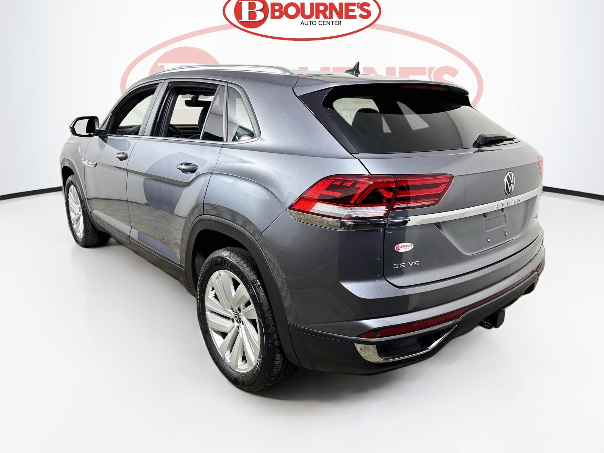 Used 2023 Volkswagen Atlas Cross Sport SE w/ Panoramic Sunroof Package AWD/4WD image 8
