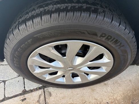 Used 2018 Nissan Rogue S FWD image 24