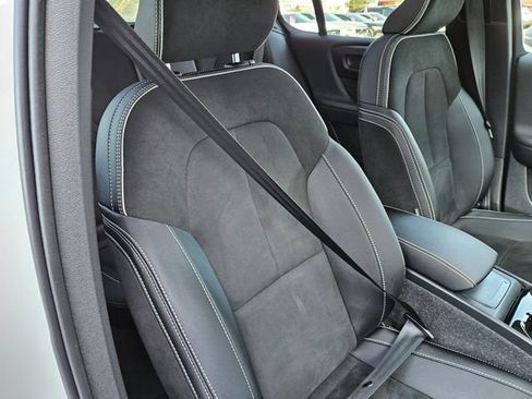 Certified 2023 Volvo C40 P8 Recharge Ultimate w/ Protection Package Premier AWD/4WD image 20