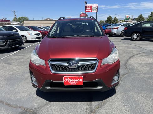 Used 2016 Subaru Crosstrek 2.0i Premium w/ Moonroof Package AWD/4WD image 3