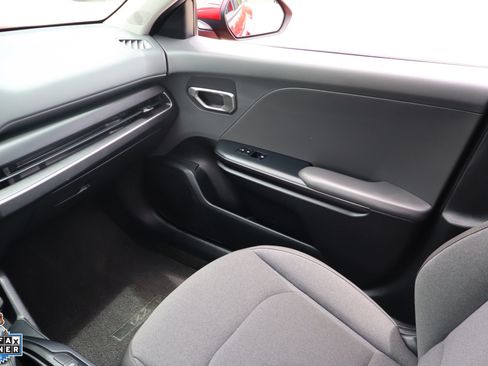 Used 2025 Kia K4 FWD image 23