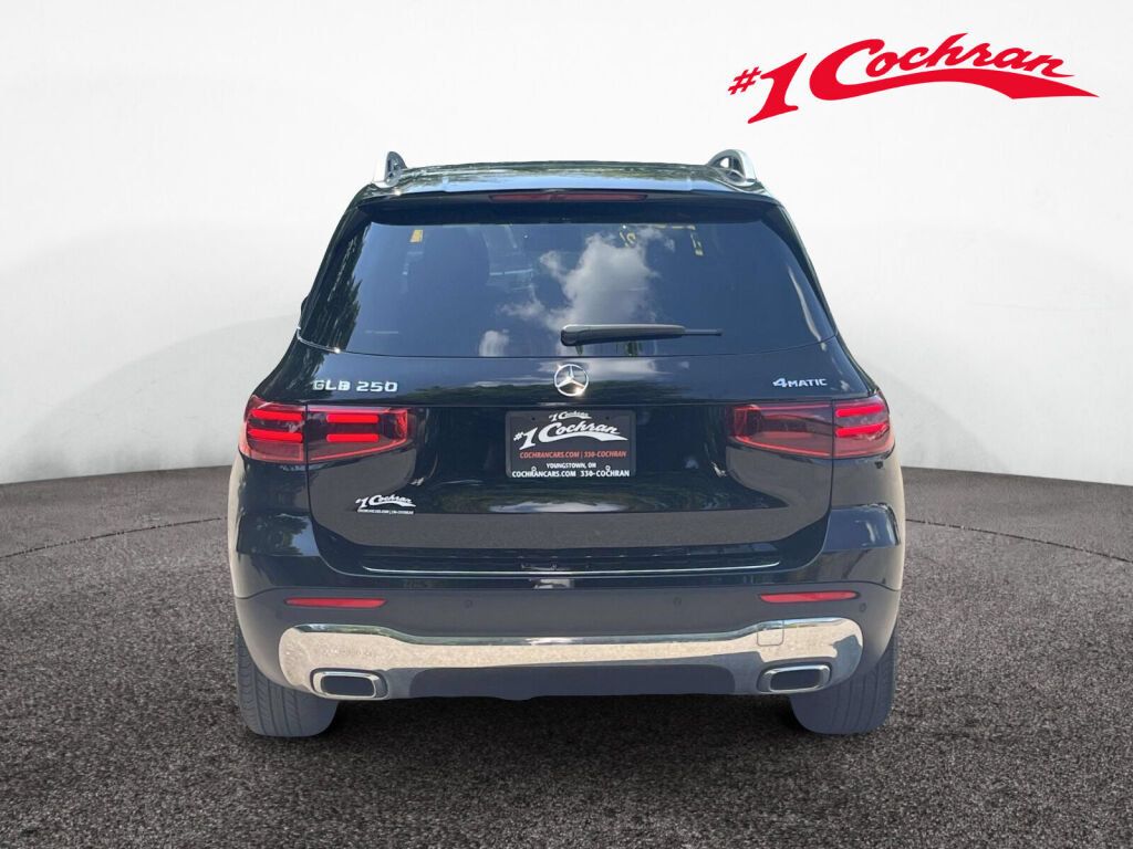 Certified 2024 Mercedes-Benz GLB 250 4MATIC image 9