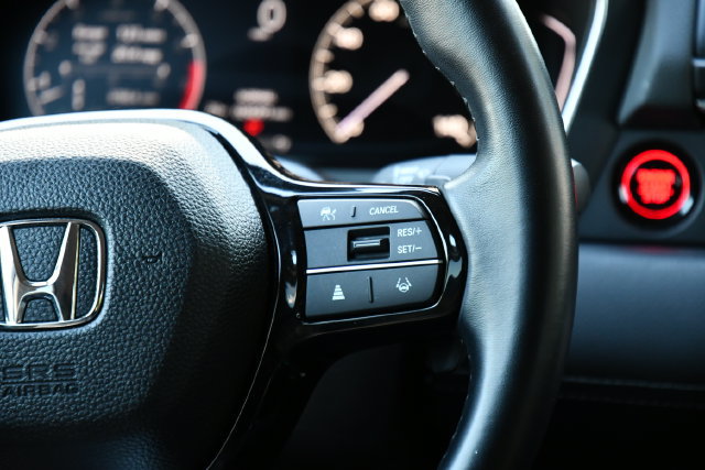 Used 2024 Honda Pilot Touring image 29