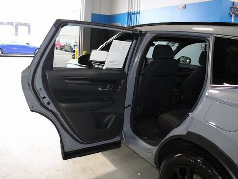 Used 2024 Honda CR-V Sport image 16