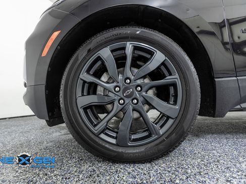 Used 2023 Chevrolet Equinox RS FWD image 44