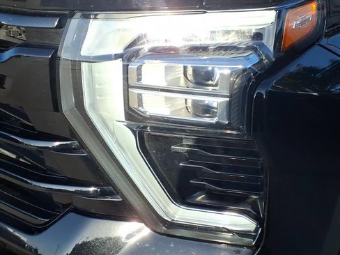 Used 2024 Chevrolet Silverado 2500 LTZ w/ LTZ Plus Package AWD/4WD image 11