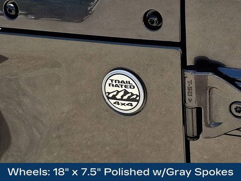 Used 2019 Jeep Wrangler Unlimited Sahara AWD/4WD image 33